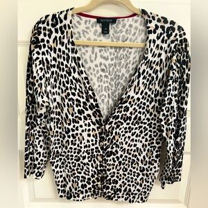 WHBM sweater XL

Excellent condition.